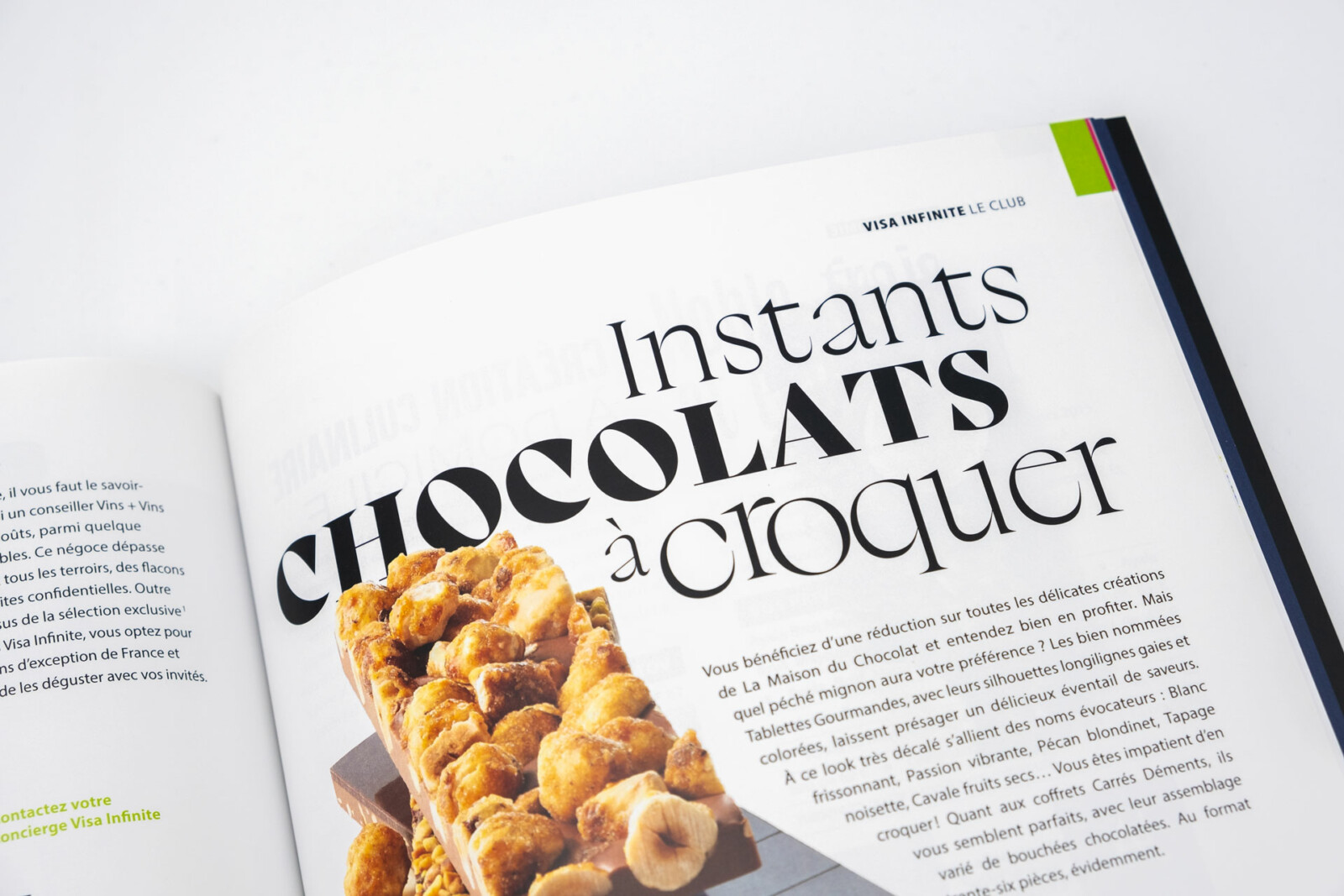 Gros plans sur le travail typographique réalisé pour le titre "Instant chocolat à croquer" pour le sujet consacré à l'enseigne "La Maison du Chocolat". Gros plans sur le travail typographique réalisé pour le titre "Instant chocolat à croquer" pour le sujet consacré à l'enseigne "La Maison du Chocolat".